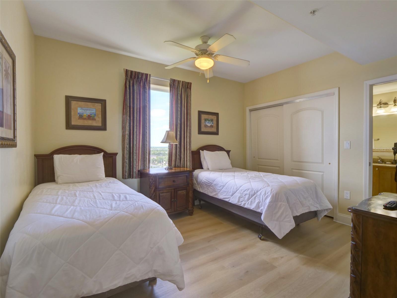 Image 11 of 29 For 13427 Blue Heron Beach Dr.