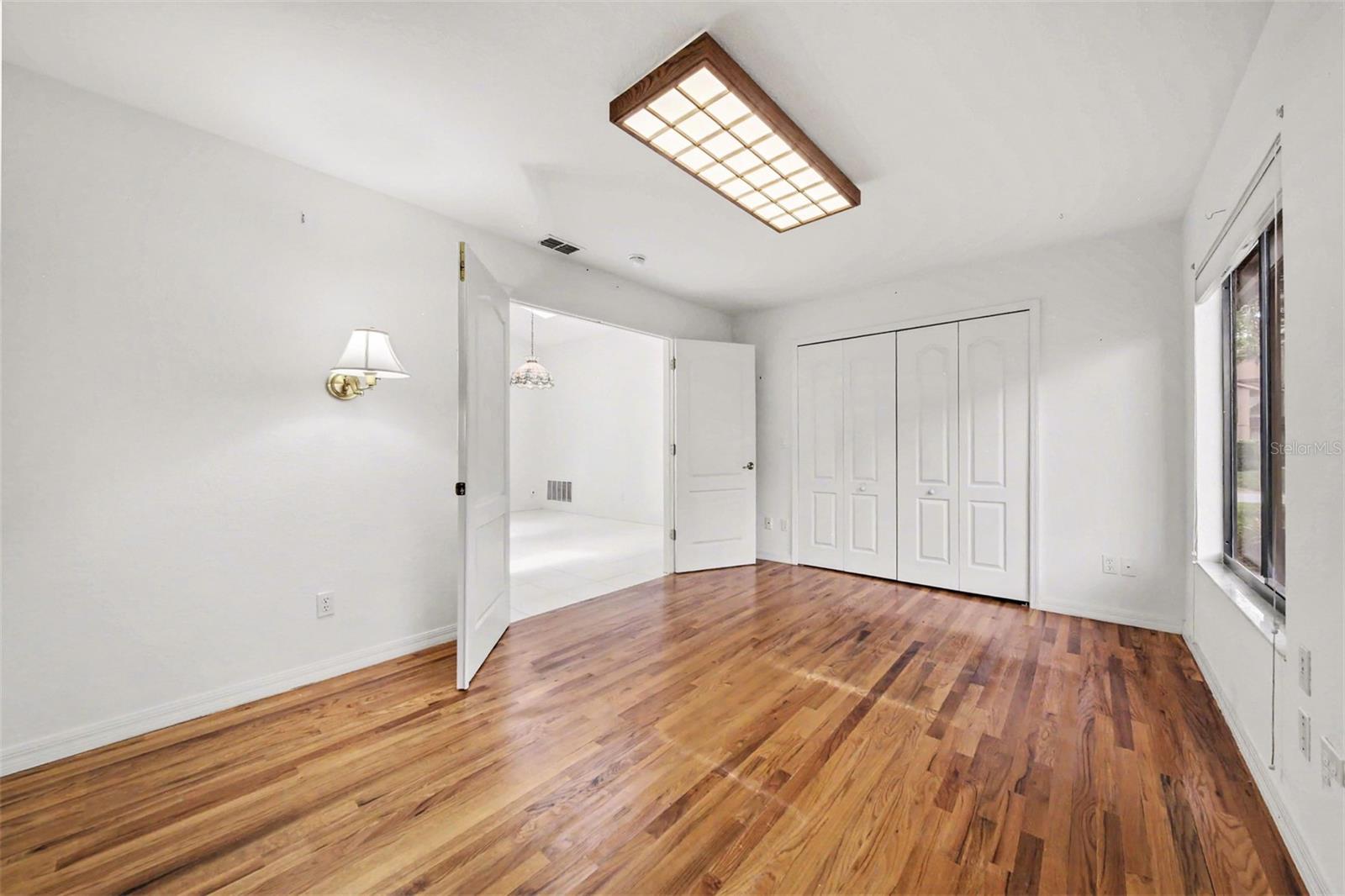 Image 21 of 36 For 1914 Sprucewood Way