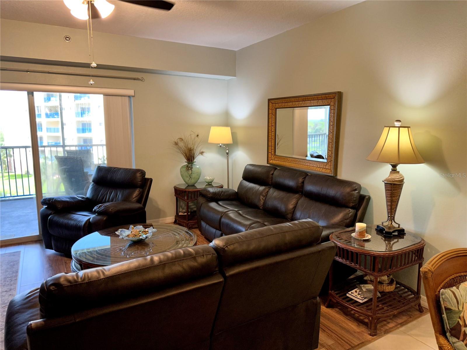 Image 14 of 38 For 5300 Atlantic Avenue 8-402