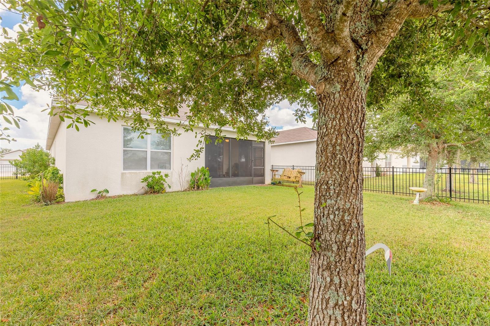 Image 31 of 35 For 554 Armoyan Way