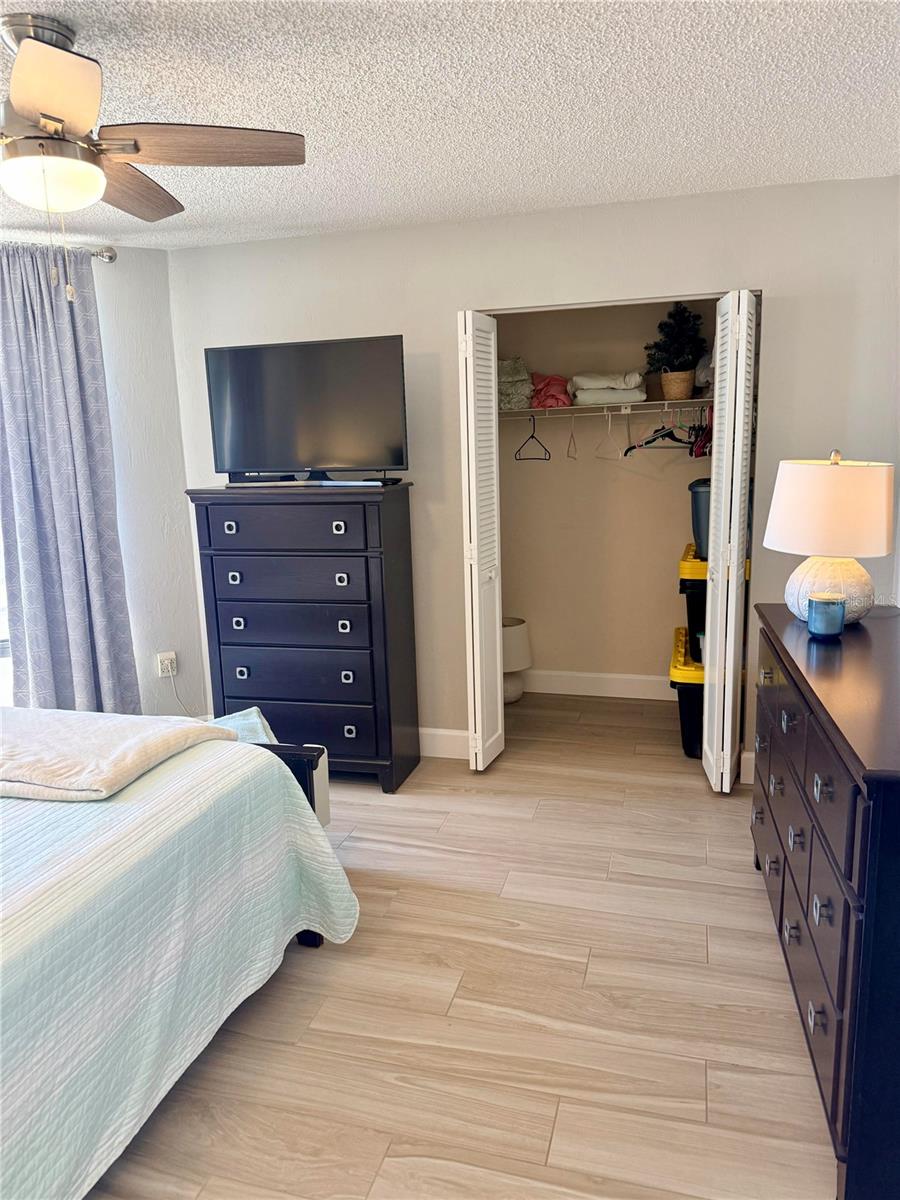 Image 30 of 57 For 3013 Atlantic Avenue 9040