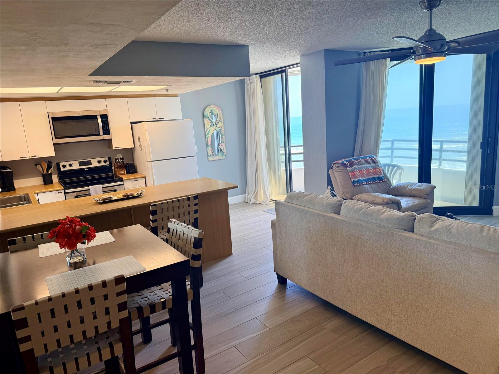 Image 9 of 57 For 3013 Atlantic Avenue 9040