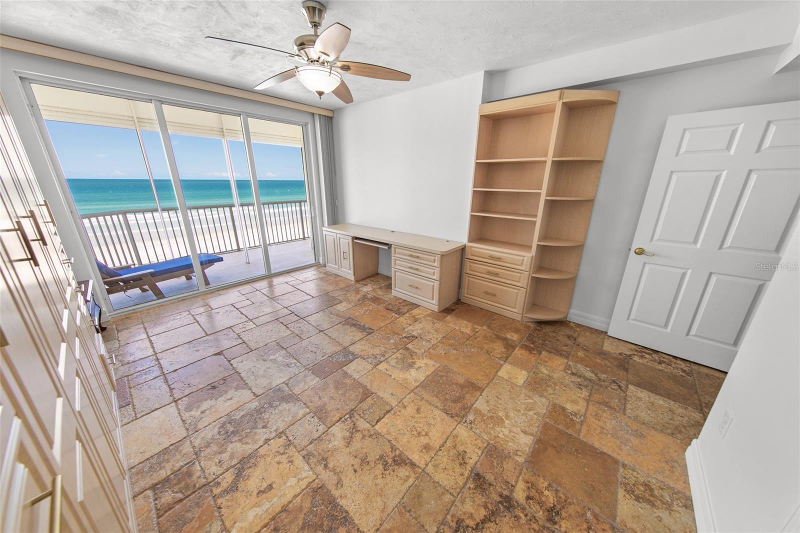 Image 33 of 54 For 4767 Atlantic Avenue 402