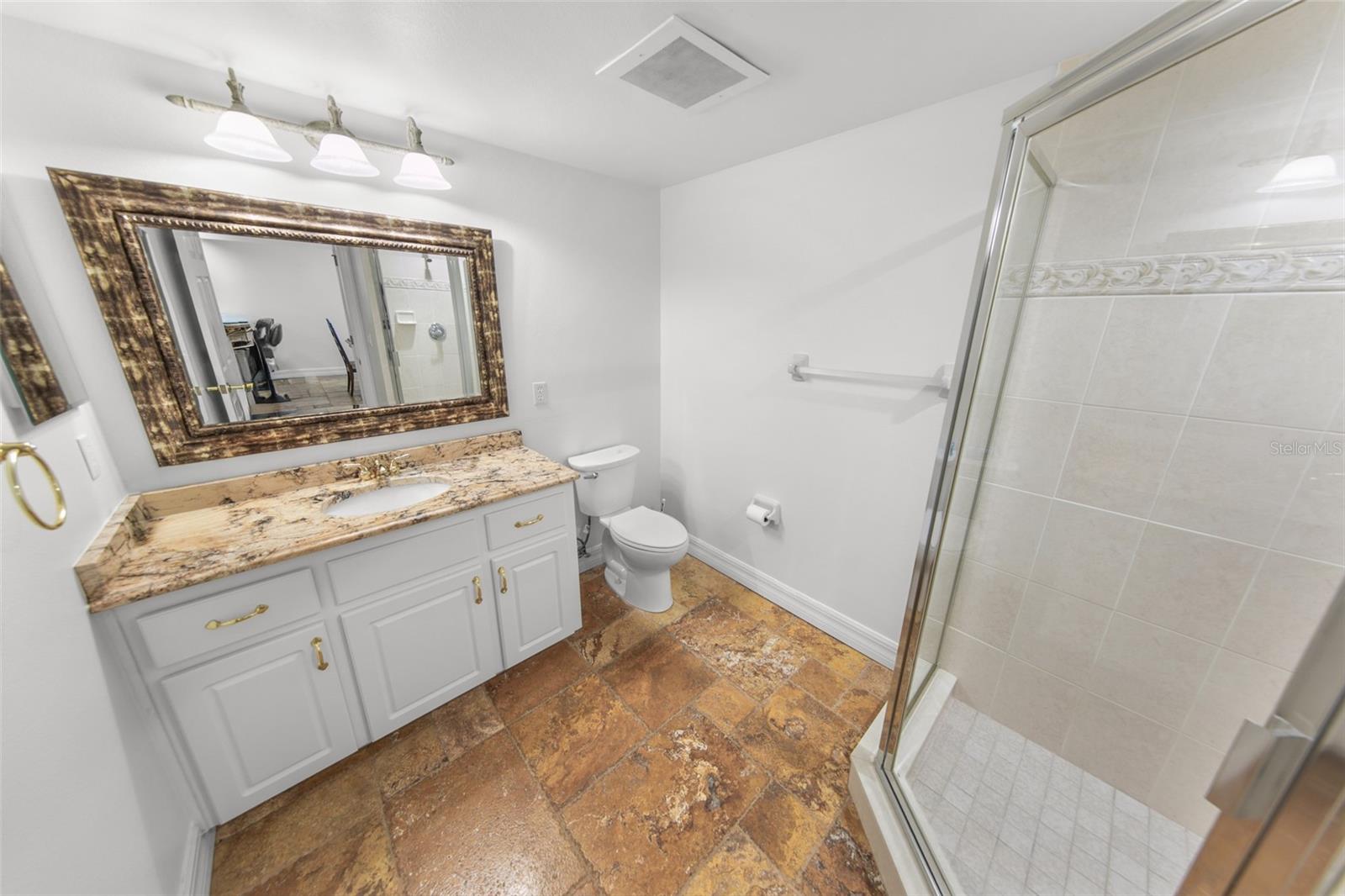 Image 45 of 54 For 4767 Atlantic Avenue 402