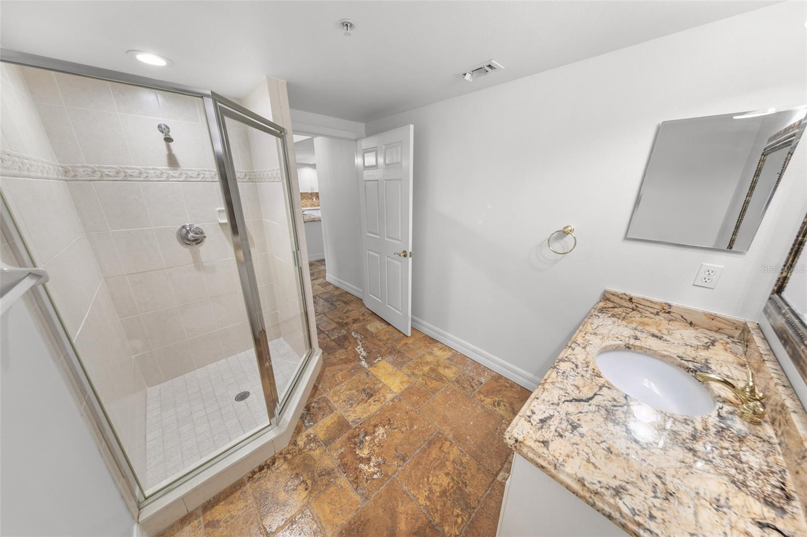Image 46 of 54 For 4767 Atlantic Avenue 402