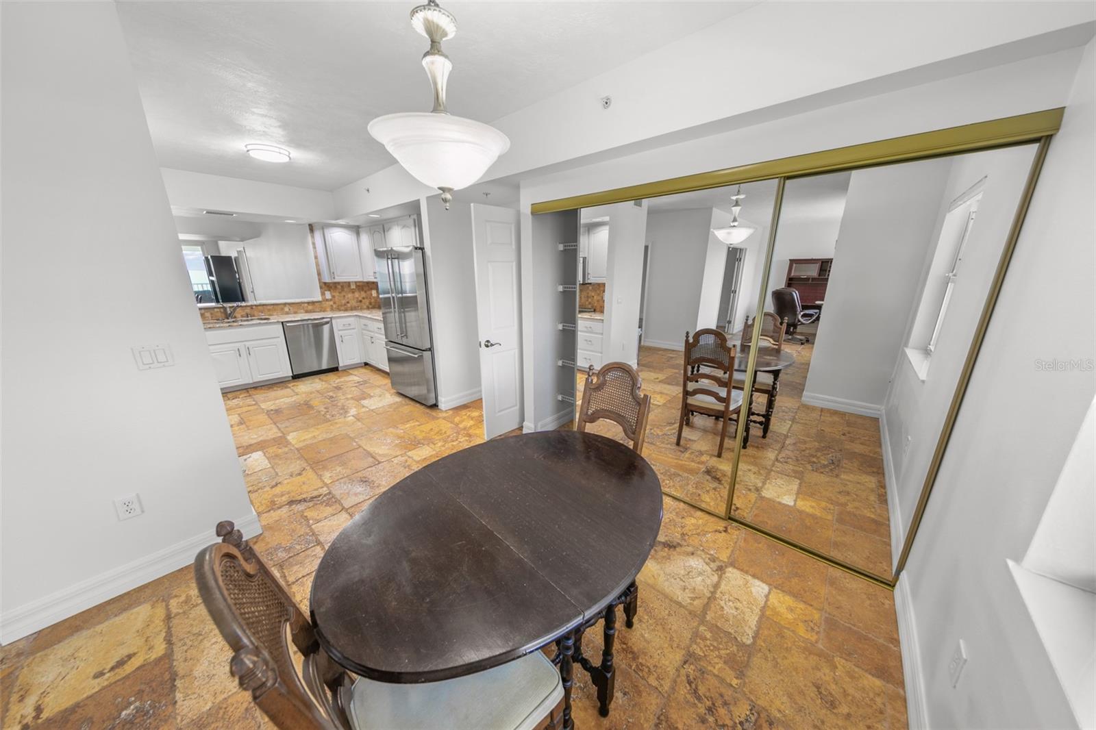 Image 47 of 54 For 4767 Atlantic Avenue 402