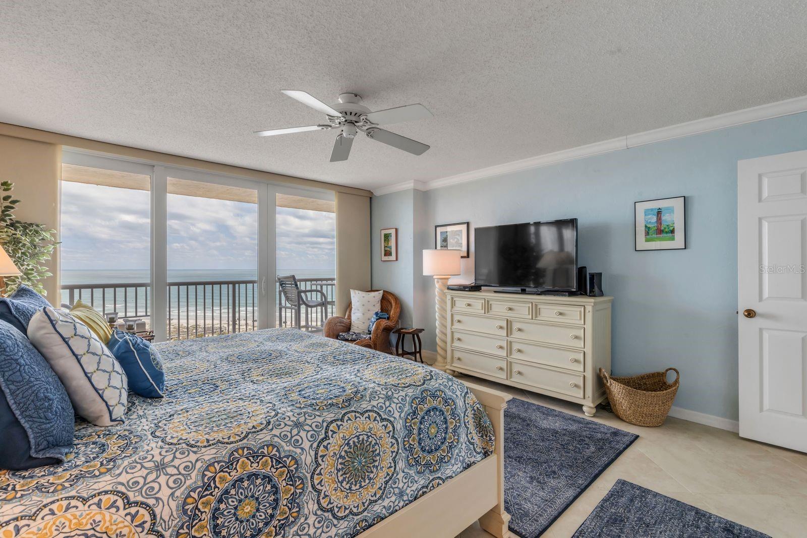 Image 23 of 68 For 257 Minorca Beach Way 1304