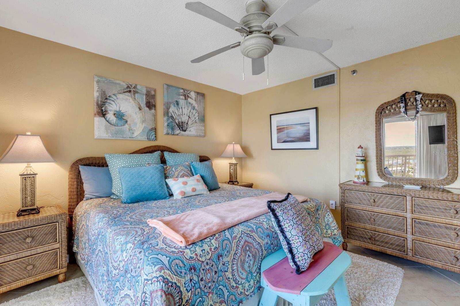 Image 33 of 68 For 257 Minorca Beach Way 1304