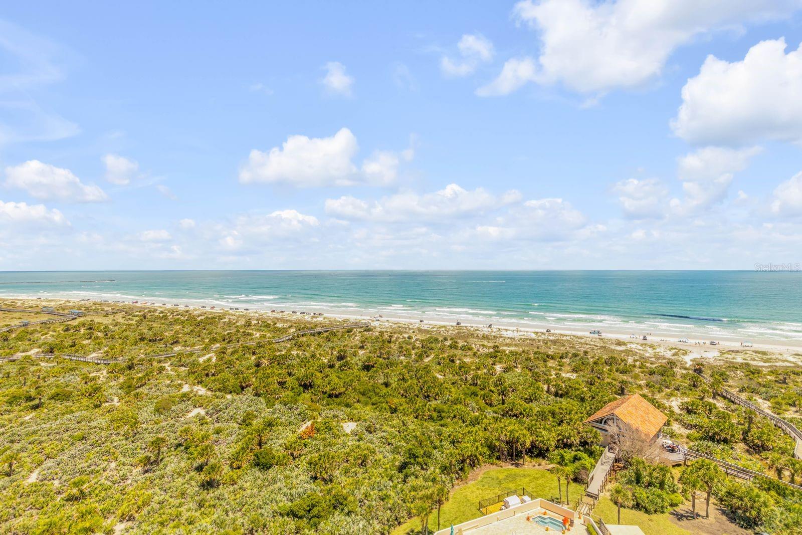 Image 42 of 68 For 257 Minorca Beach Way 1304