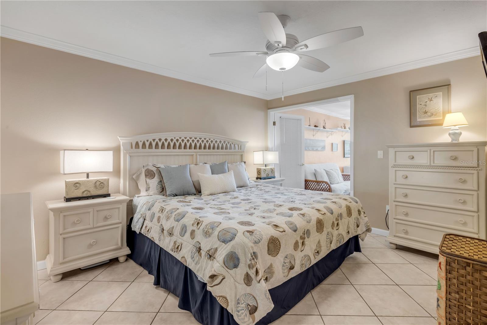 Image 22 of 42 For 5201 Atlantic Avenue 202a