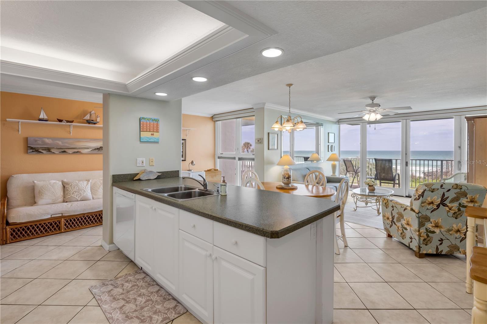 Image 5 of 42 For 5201 Atlantic Avenue 202a