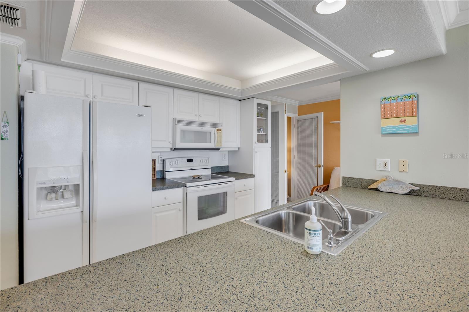 Image 7 of 42 For 5201 Atlantic Avenue 202a
