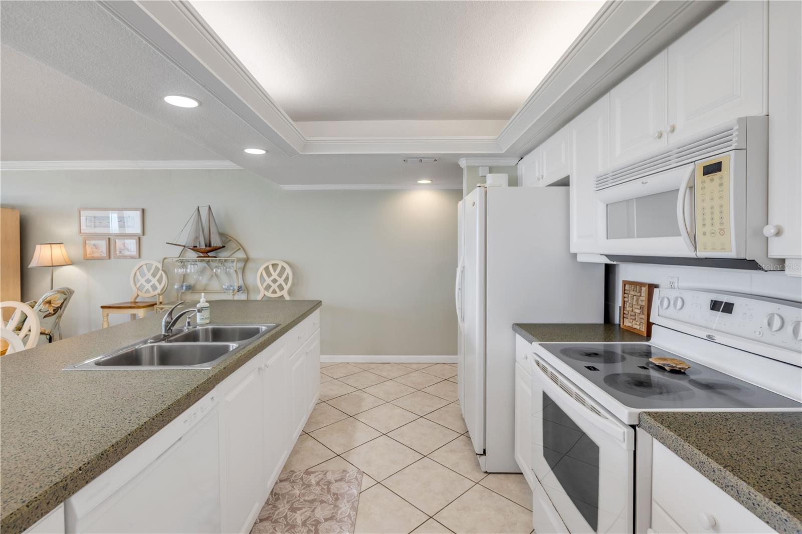 Image 9 of 42 For 5201 Atlantic Avenue 202a
