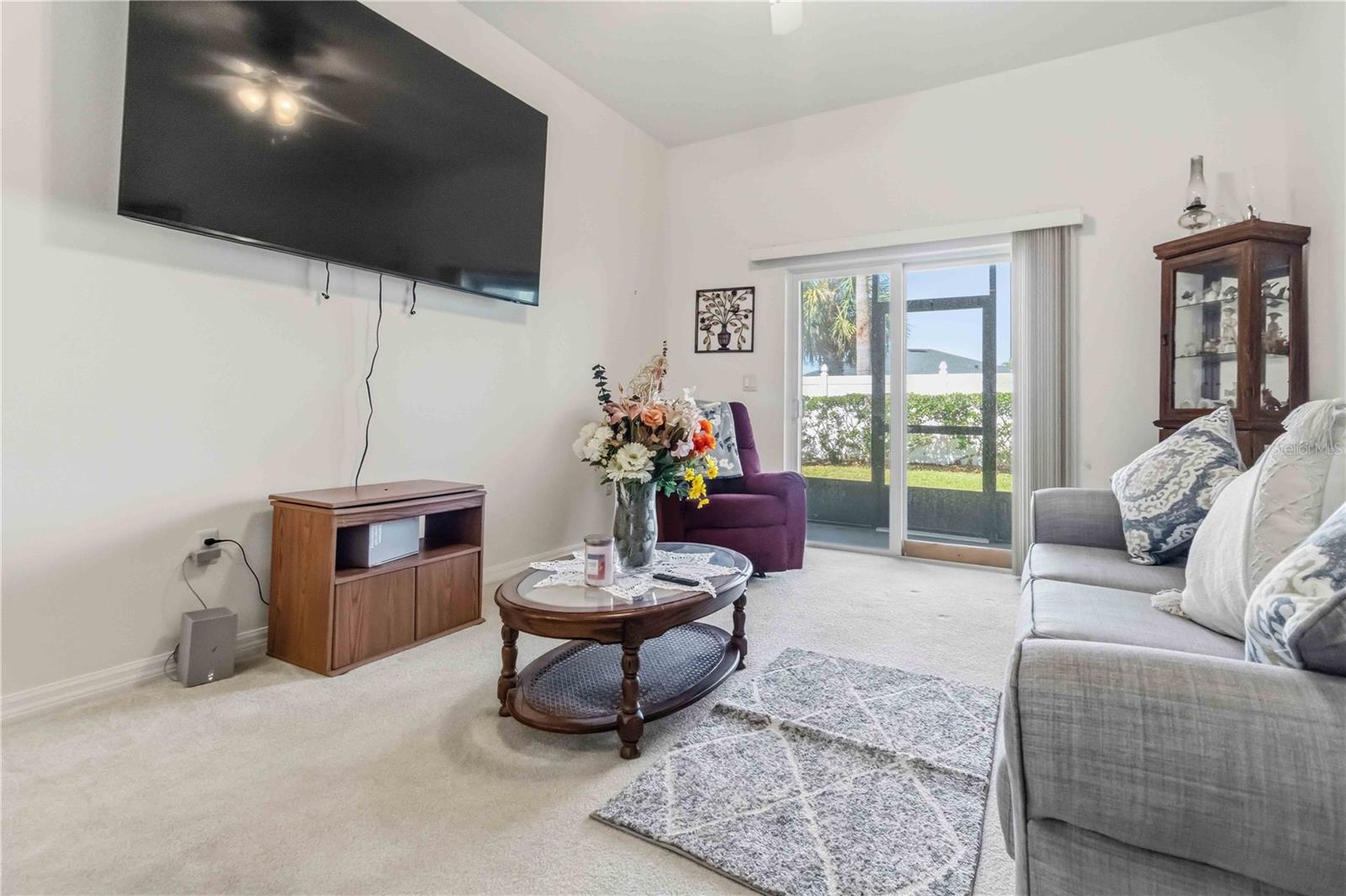 Image 6 of 25 For 112 Tuscany Villas Drive 112