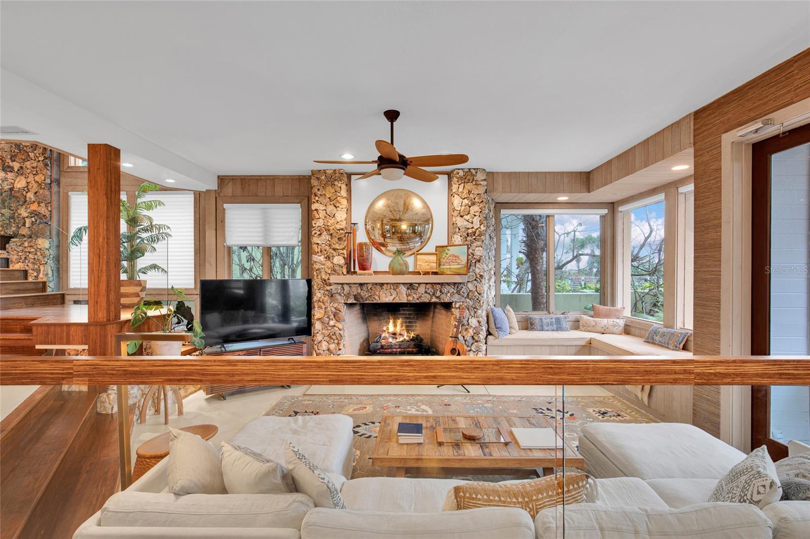 Listing photo id 14 for 1421 Atlantic Avenue