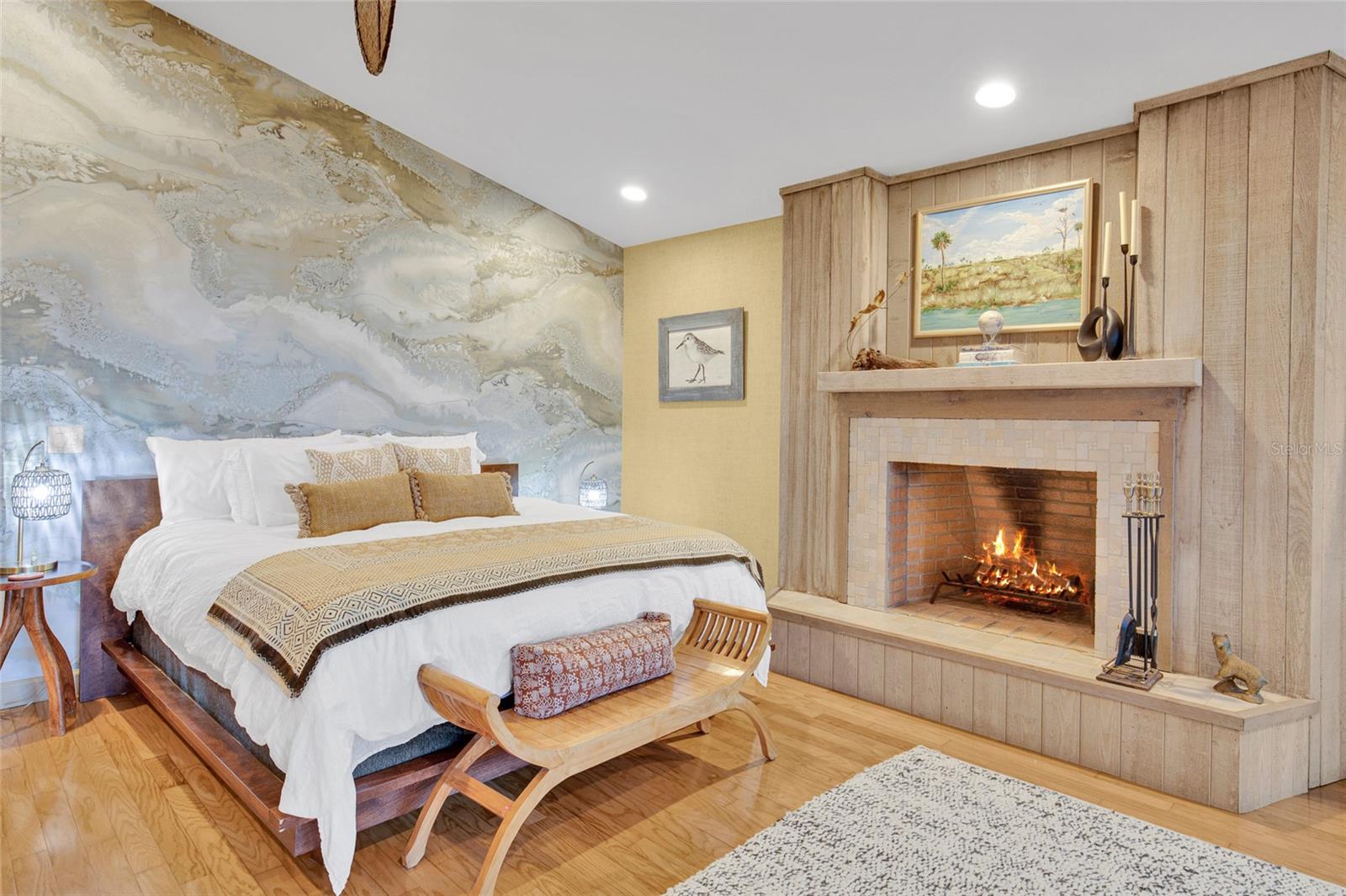 Listing photo id 34 for 1421 Atlantic Avenue