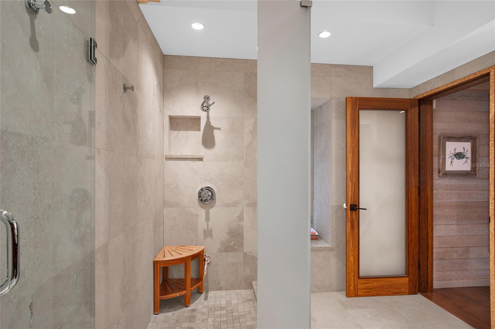 Listing photo id 42 for 1421 Atlantic Avenue