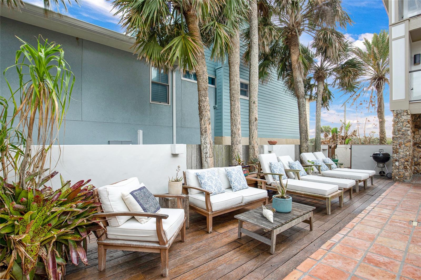 Listing photo id 62 for 1421 Atlantic Avenue