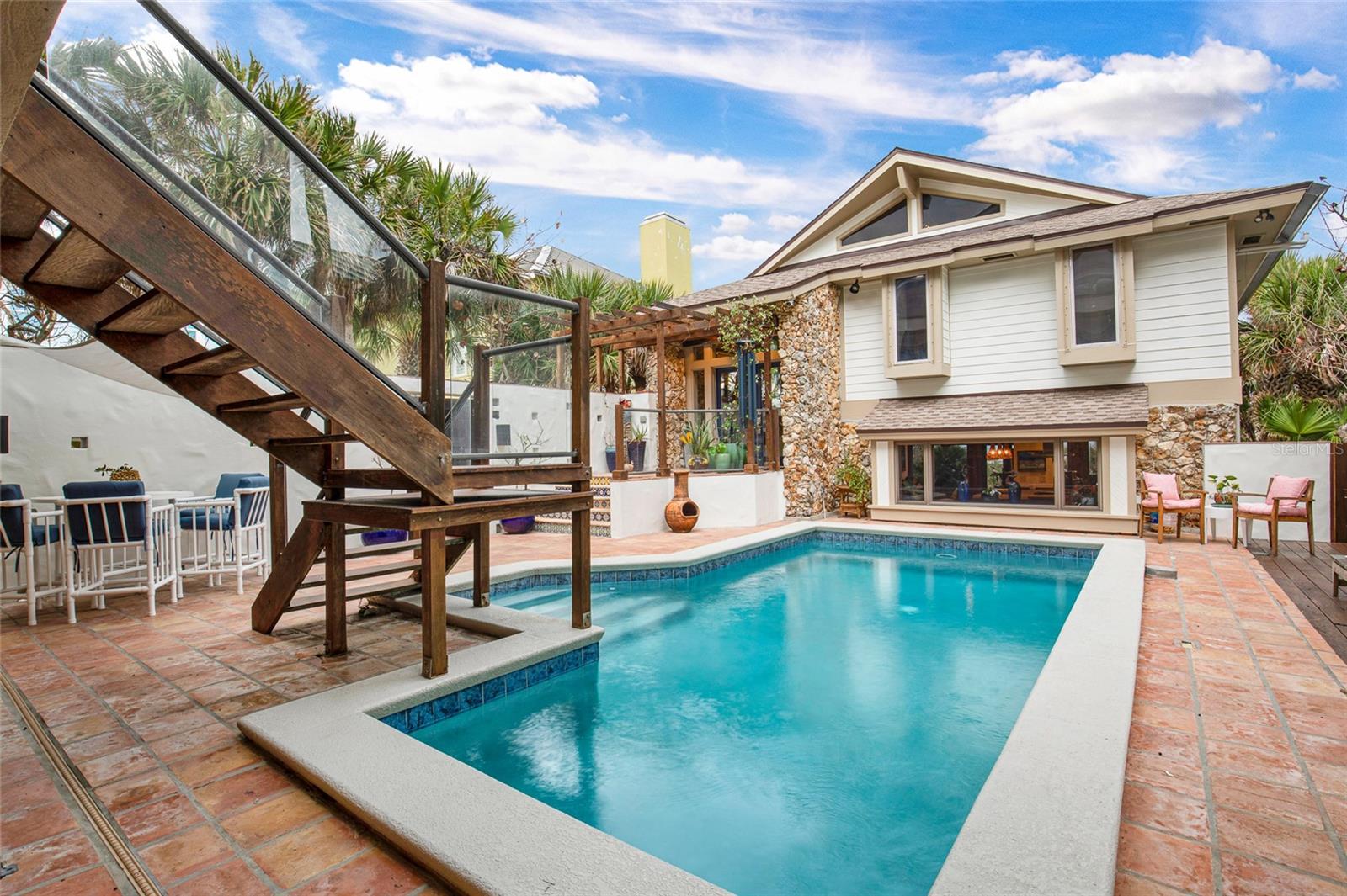 Listing photo id 63 for 1421 Atlantic Avenue