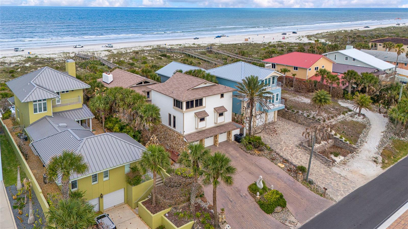 Listing photo id 6 for 1421 Atlantic Avenue