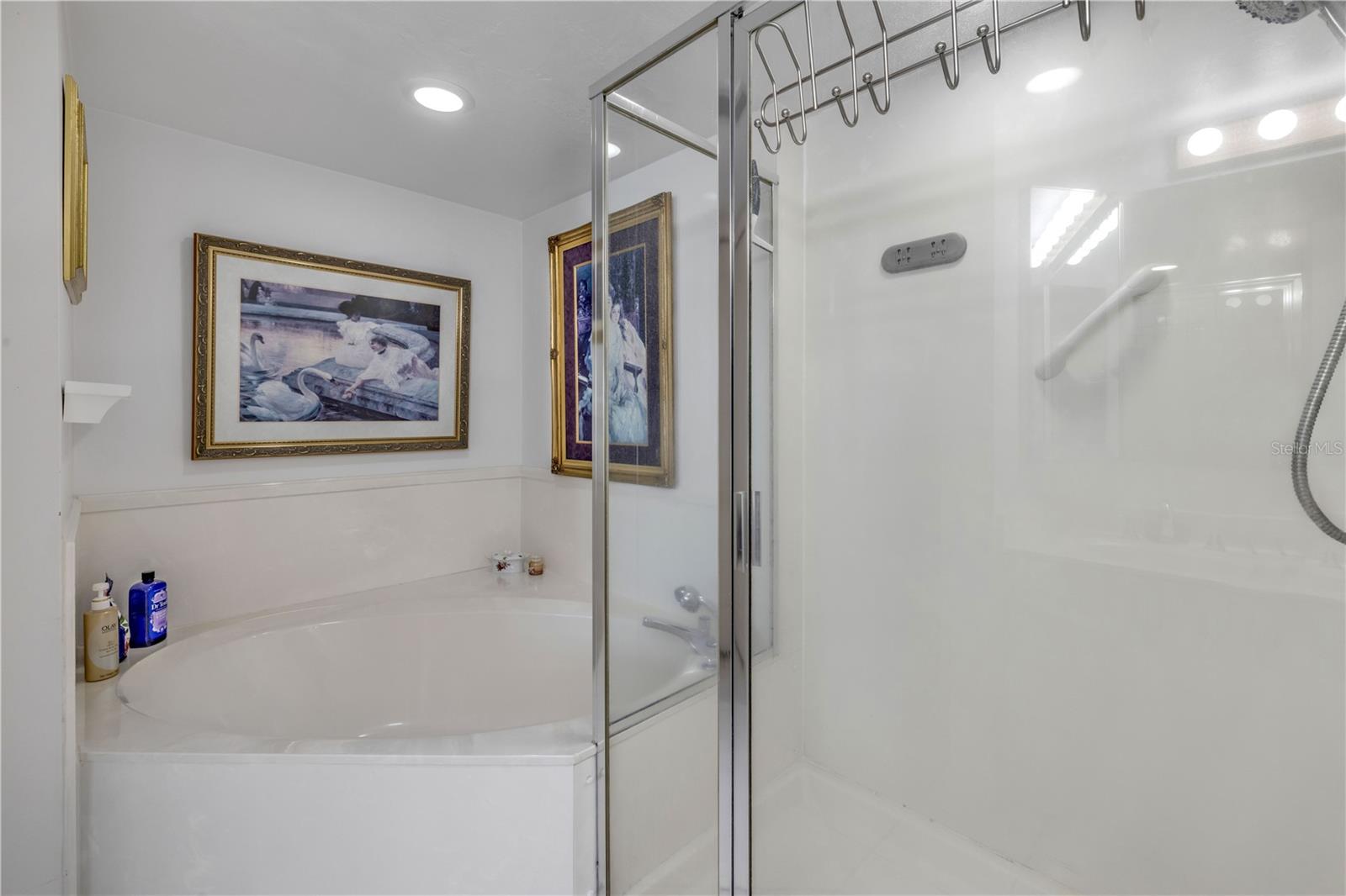Image 33 of 66 For 2937 Atlantic Avenue 206