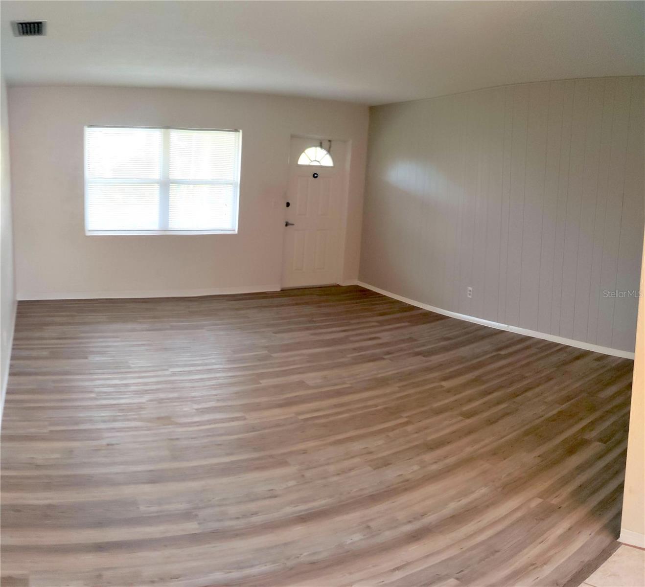 Image 17 of 20 For 835 Grandview Avenue