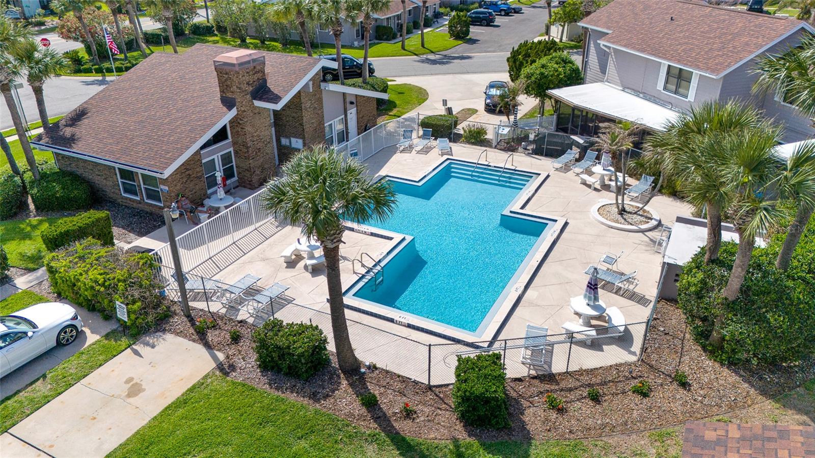 Image 49 of 59 For 121 Lagoon Court