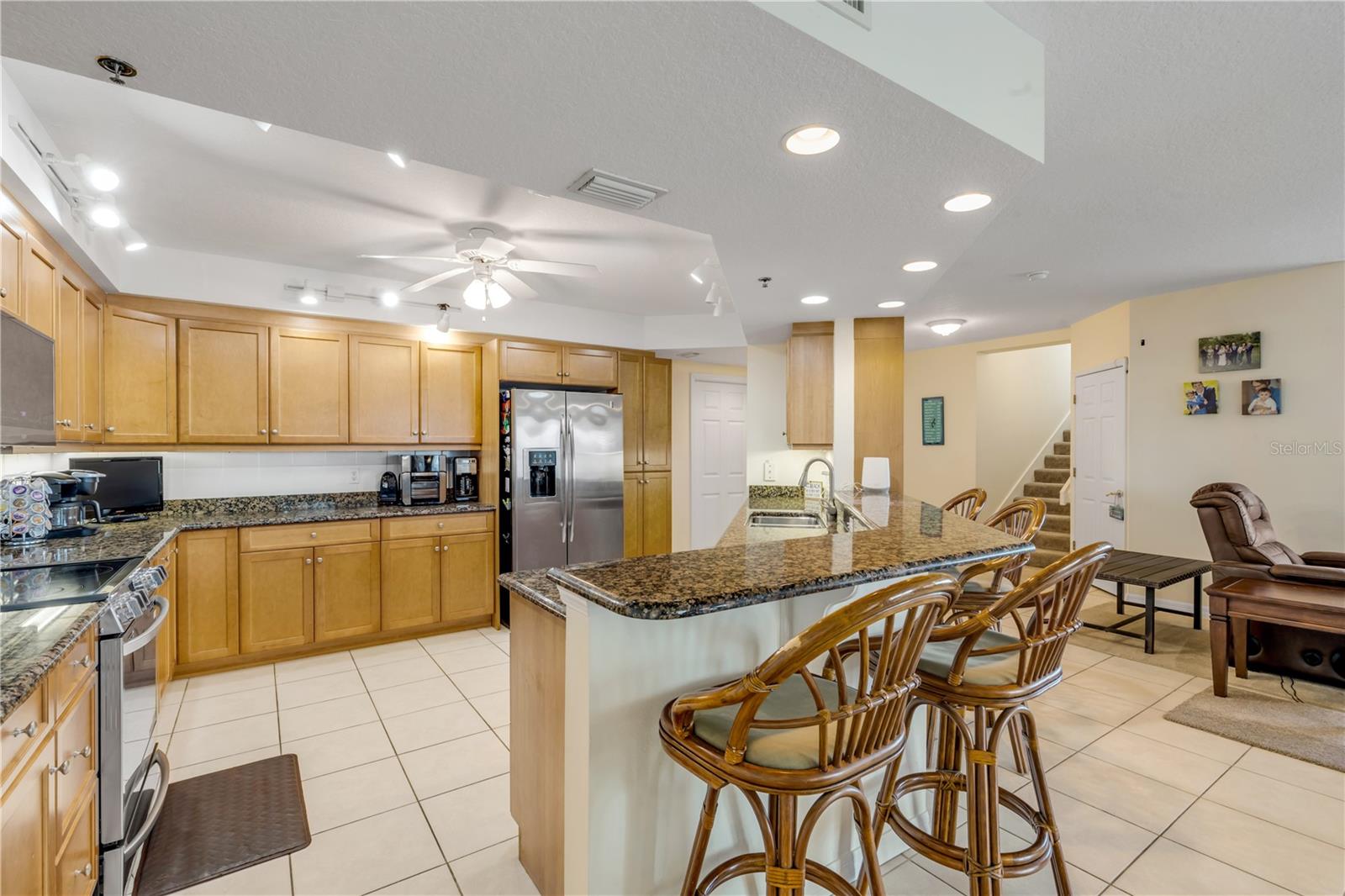 Image 14 of 88 For 5300 Atlantic Avenue 8-601
