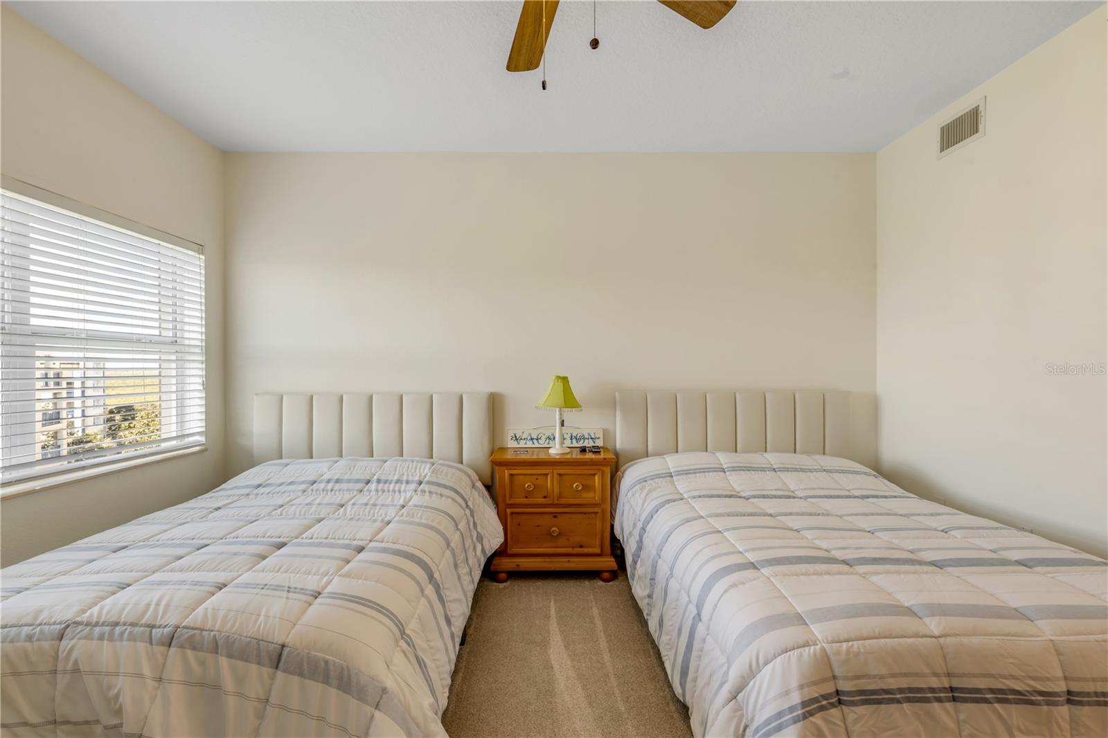 Image 38 of 88 For 5300 Atlantic Avenue 8-601