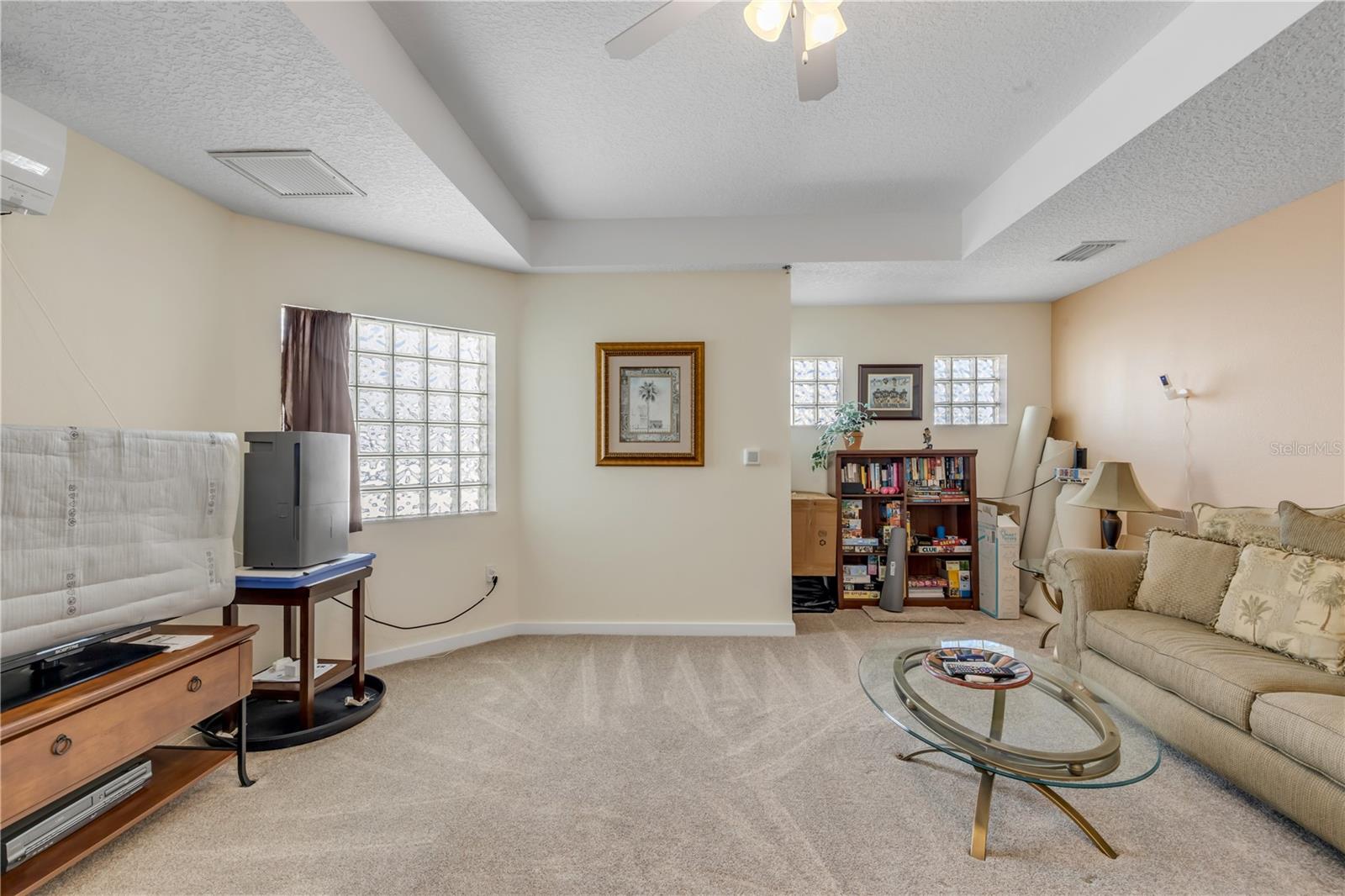 Image 43 of 88 For 5300 Atlantic Avenue 8-601