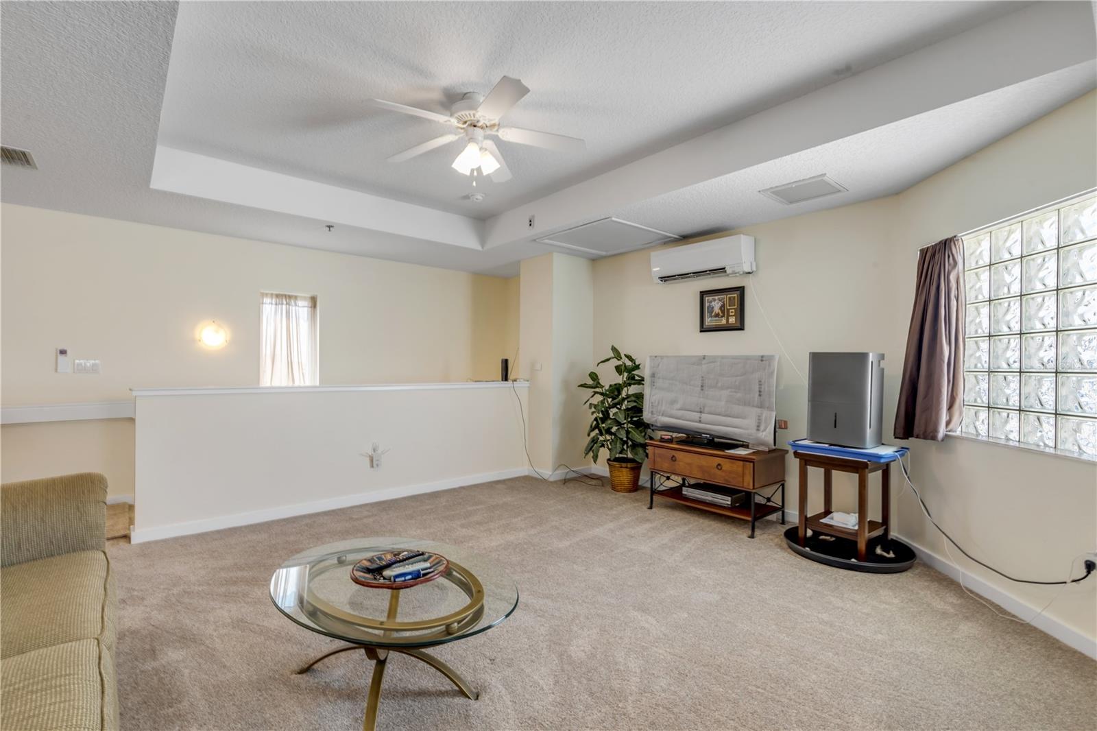 Image 46 of 88 For 5300 Atlantic Avenue 8-601