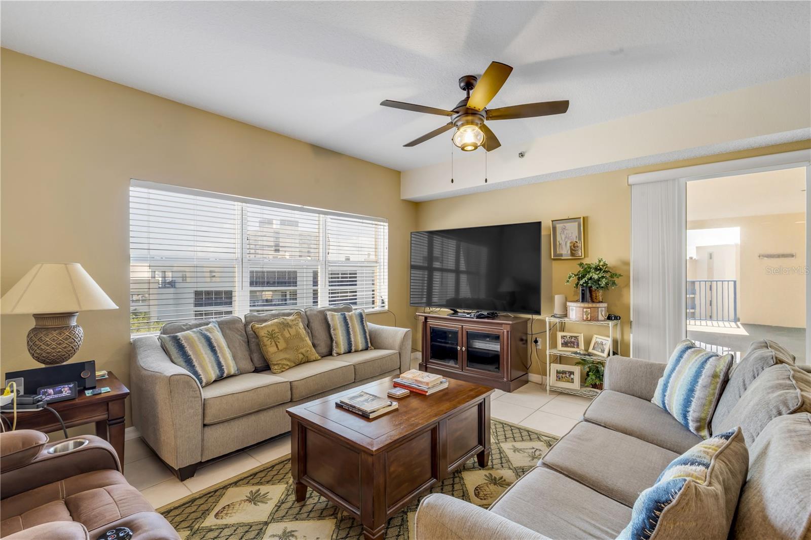 Image 7 of 88 For 5300 Atlantic Avenue 8-601