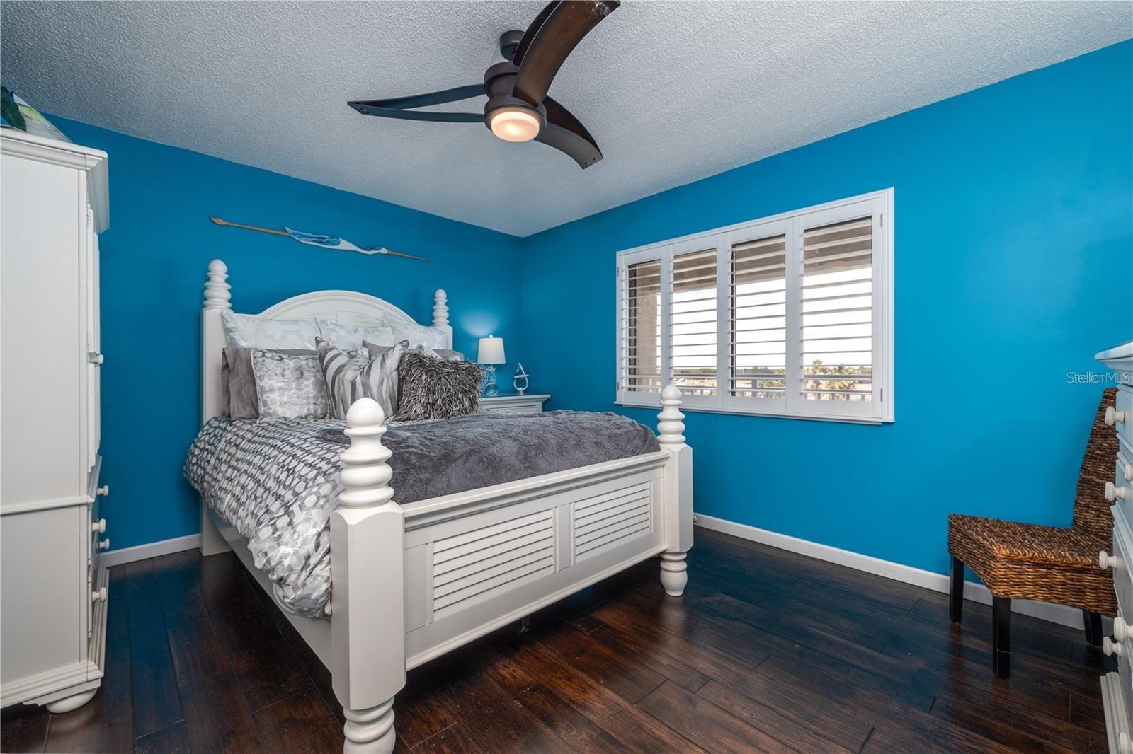 Image 17 of 39 For 4501 Atlantic Avenue 415
