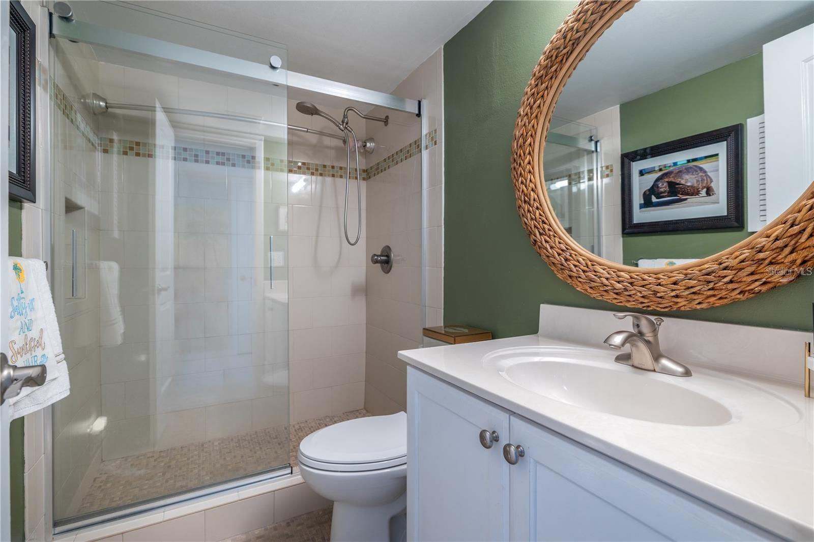 Image 22 of 39 For 4501 Atlantic Avenue 415
