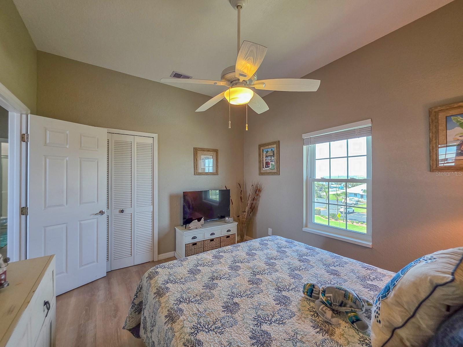 Image 21 of 43 For 6612 Atlantic Avenue 201