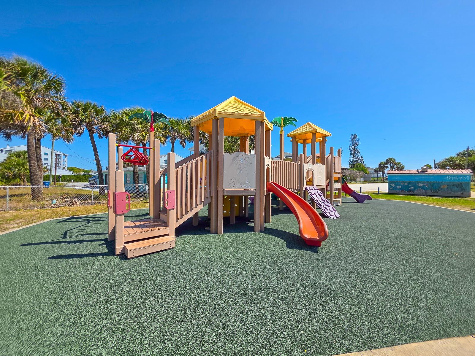 Image 37 of 43 For 6612 Atlantic Avenue 201