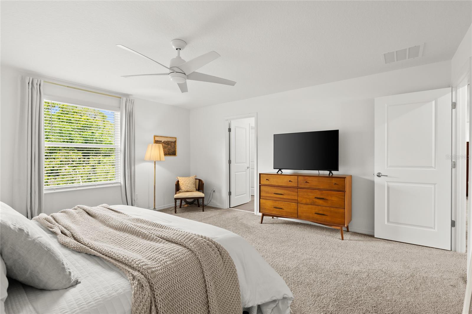 Image 16 of 41 For 2516 Hoptree Lane