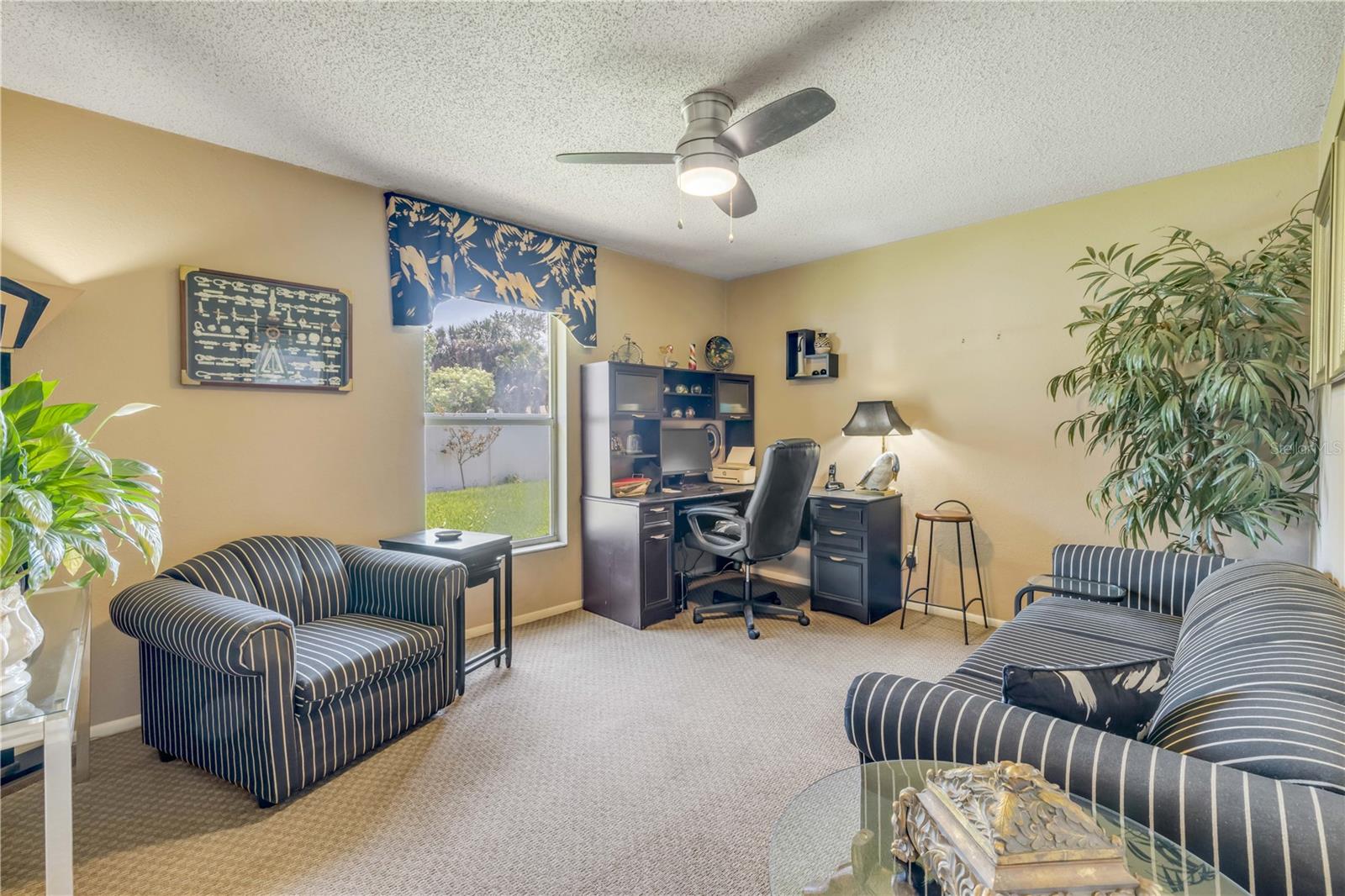 Image 23 of 39 For 1529 Sabal Palm Drive
