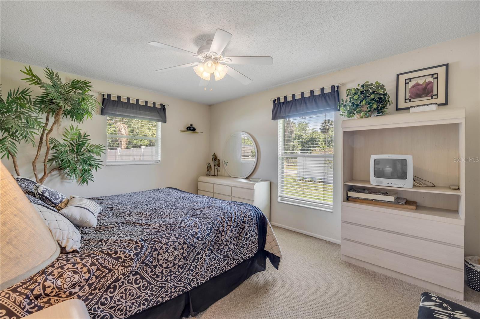 Image 25 of 39 For 1529 Sabal Palm Drive
