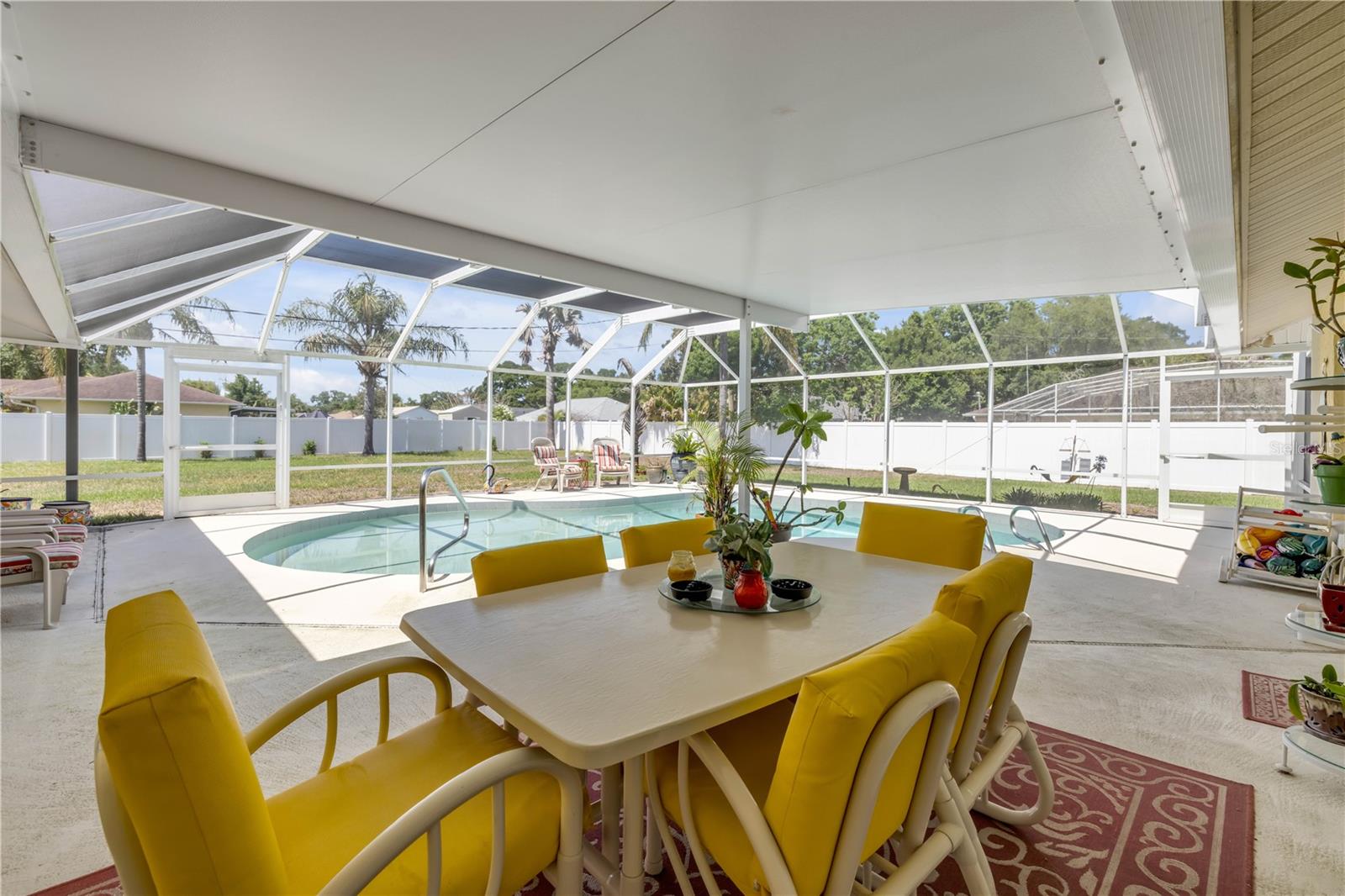 Image 30 of 39 For 1529 Sabal Palm Drive
