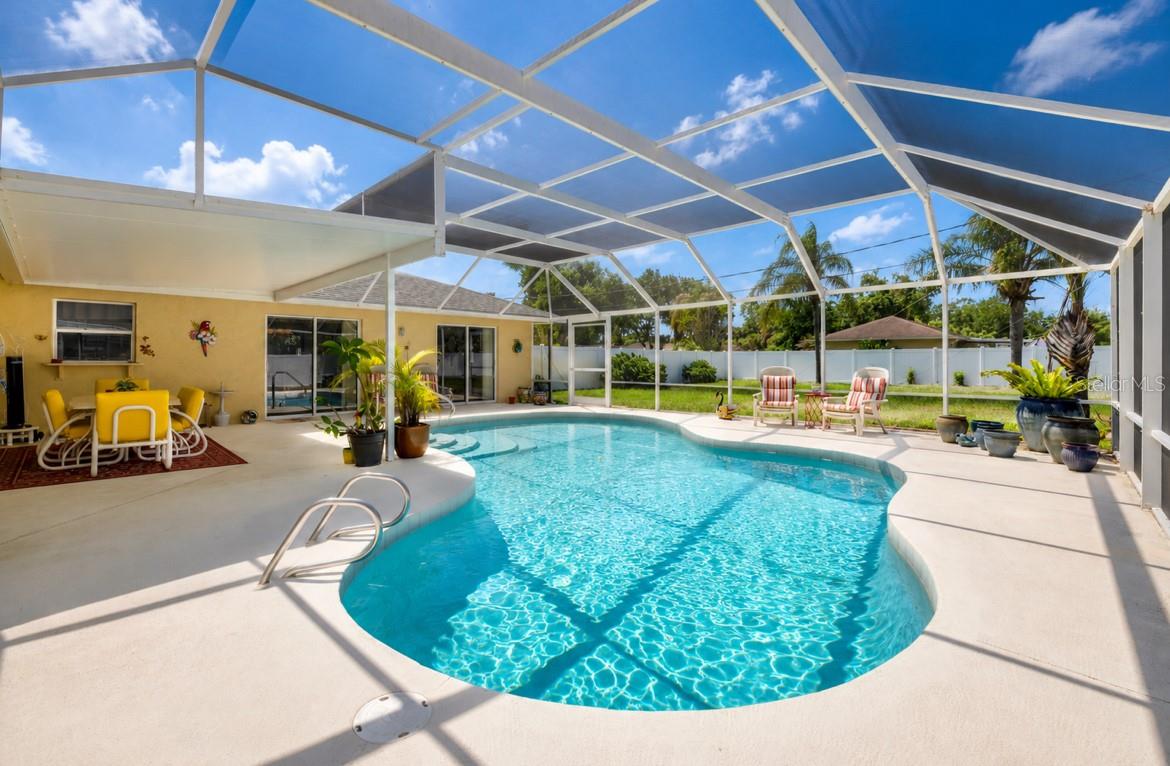 Image 33 of 39 For 1529 Sabal Palm Drive