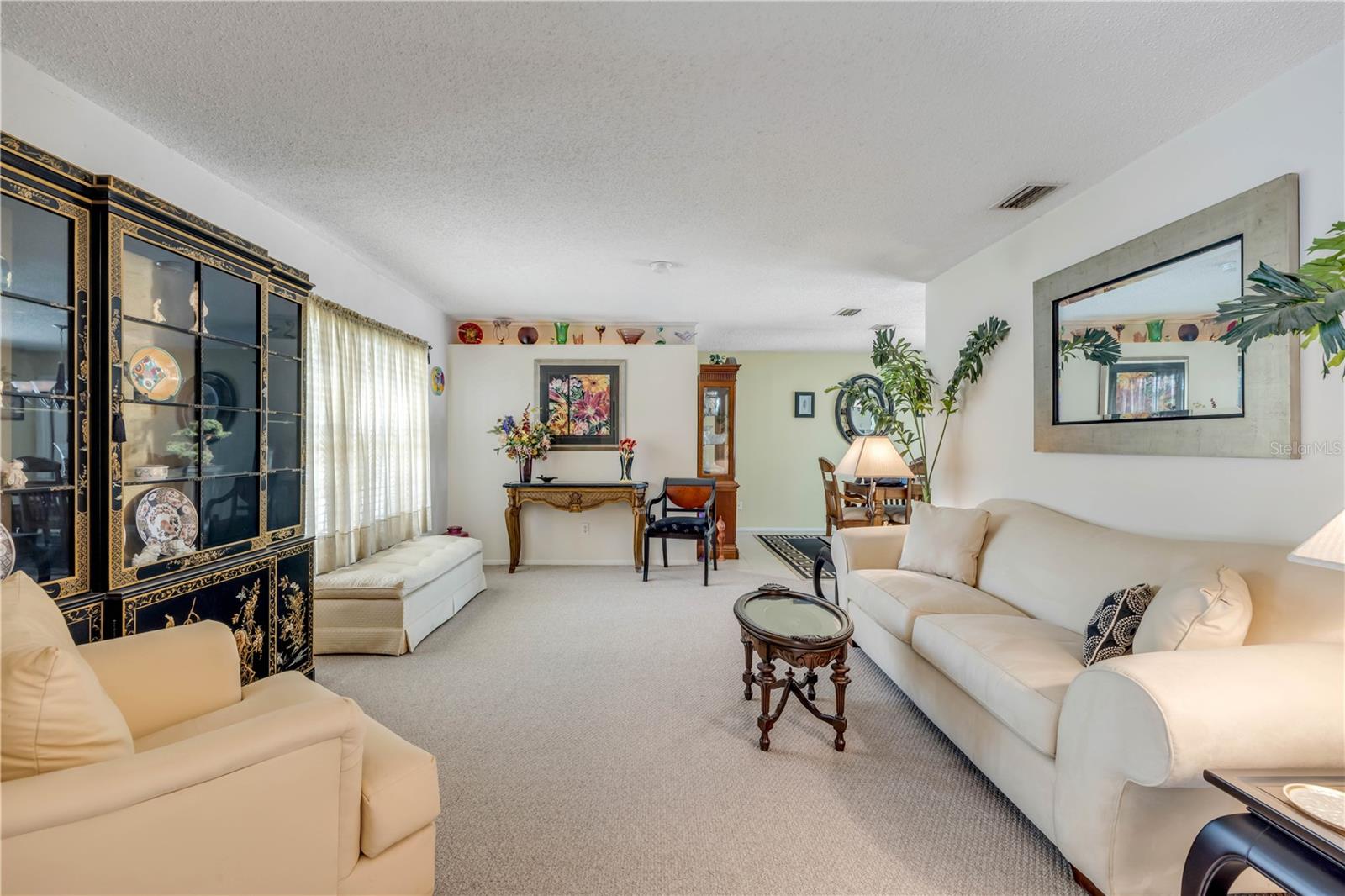 Image 4 of 39 For 1529 Sabal Palm Drive