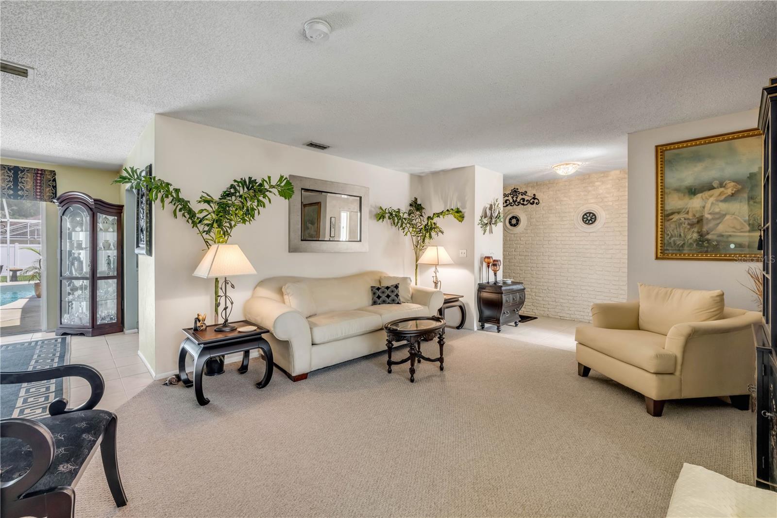 Image 6 of 39 For 1529 Sabal Palm Drive