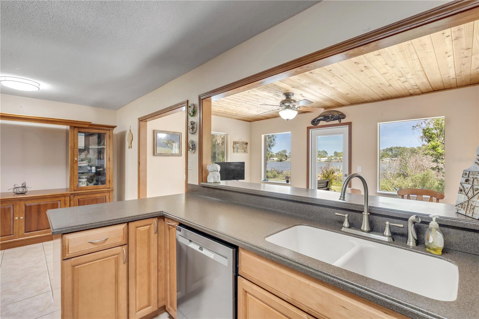 Image 19 of 64 For 2289 Turnbull Bay Road