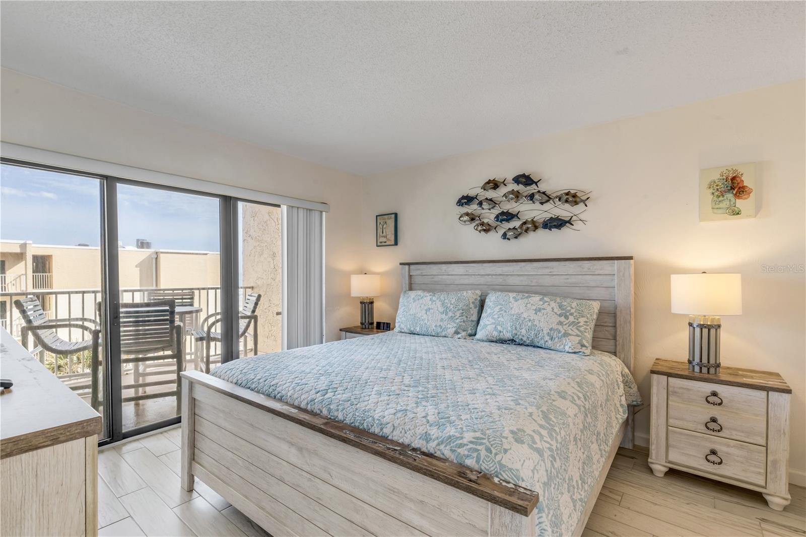 Image 14 of 32 For 4175 Atlantic Avenue 5270