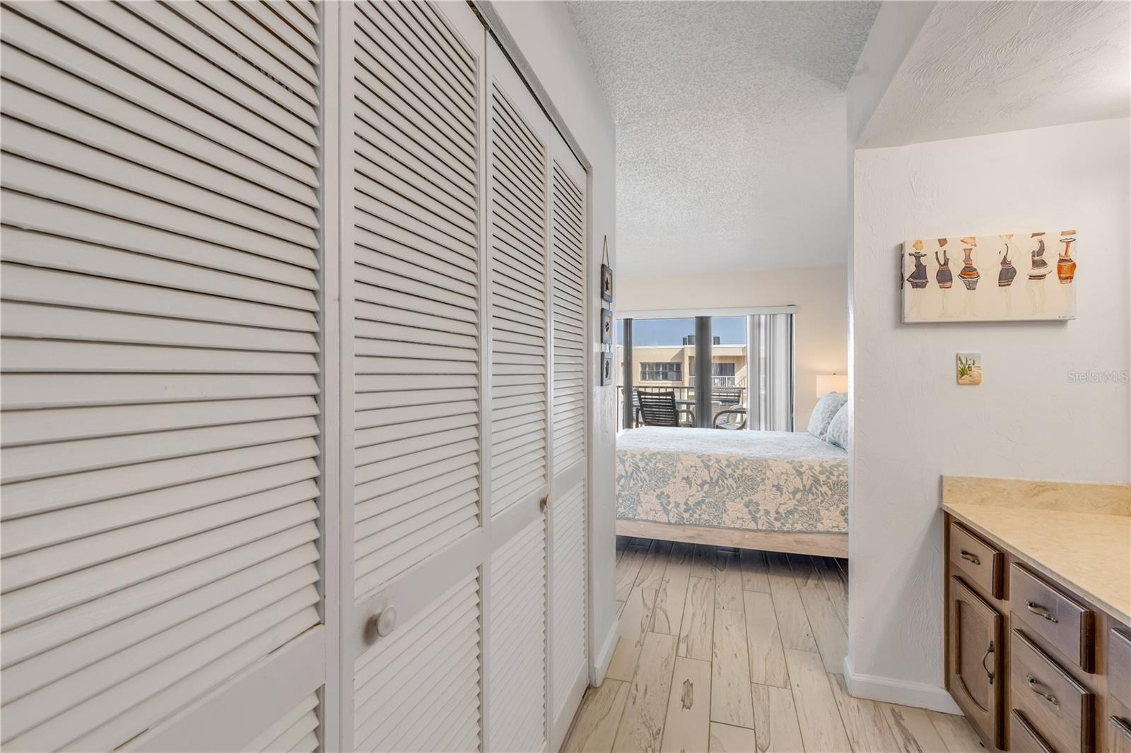 Image 20 of 32 For 4175 Atlantic Avenue 5270