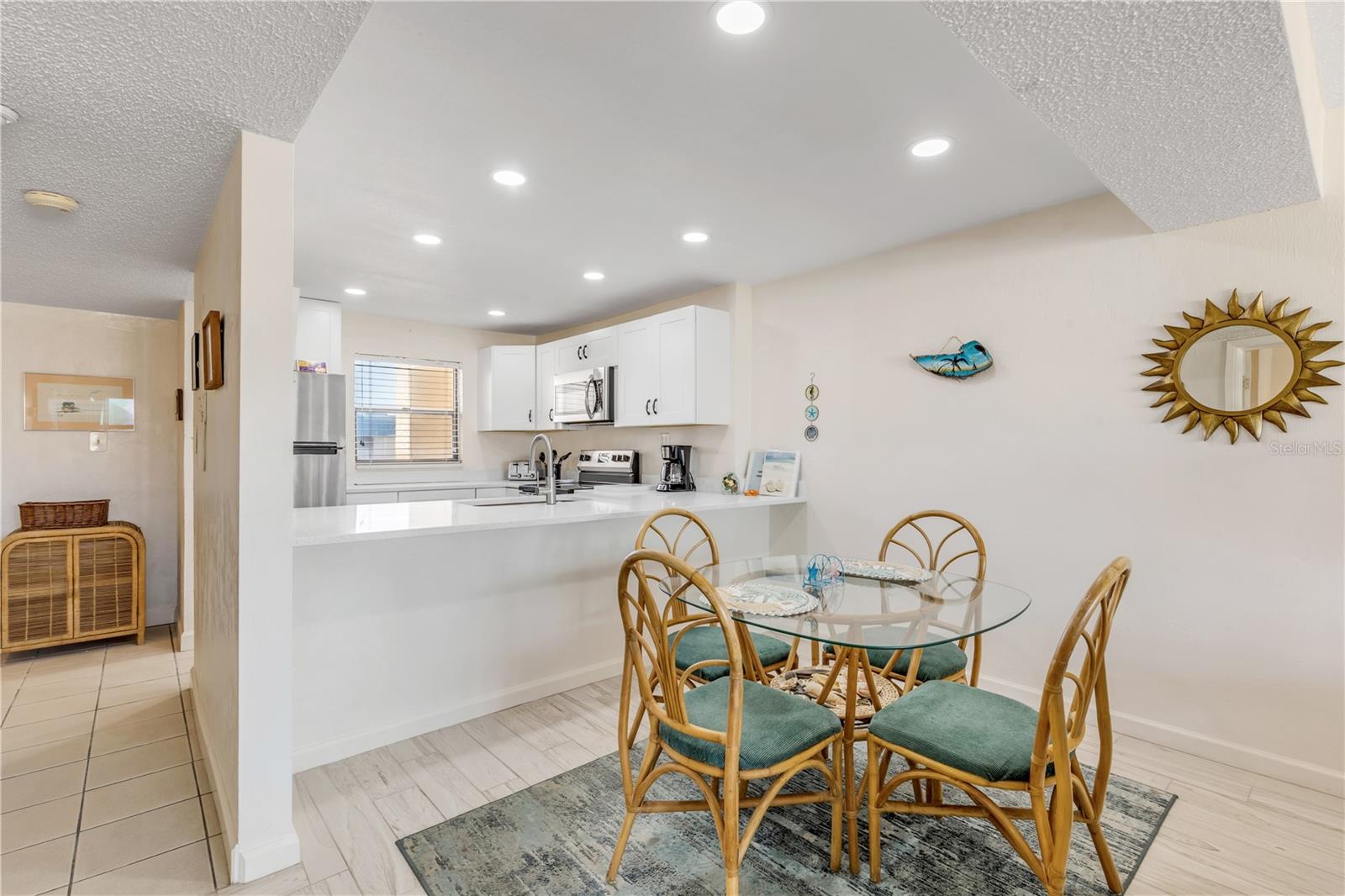 Image 8 of 32 For 4175 Atlantic Avenue 5270