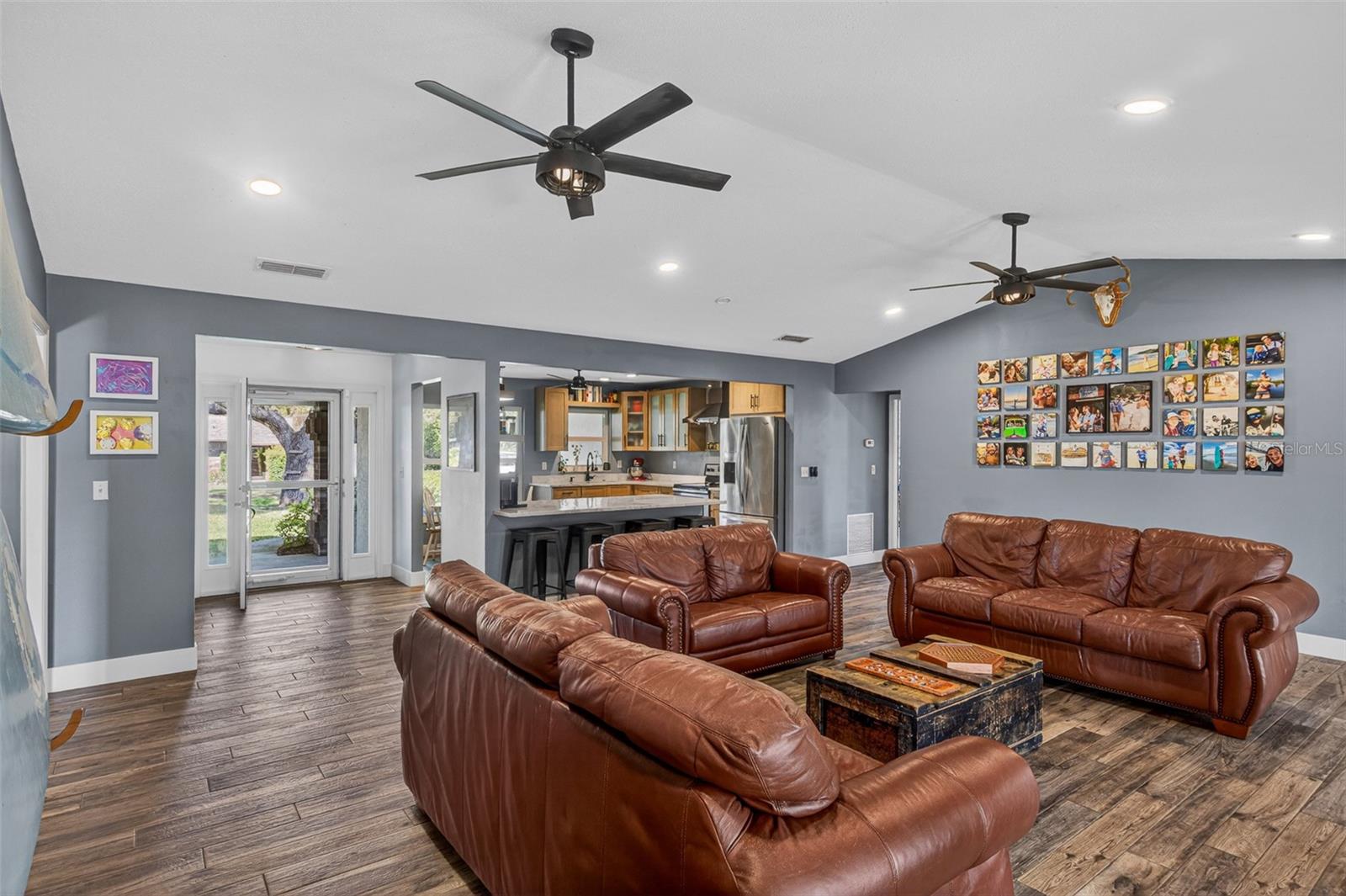 Image 11 of 57 For 2225 Vista Palm Drive