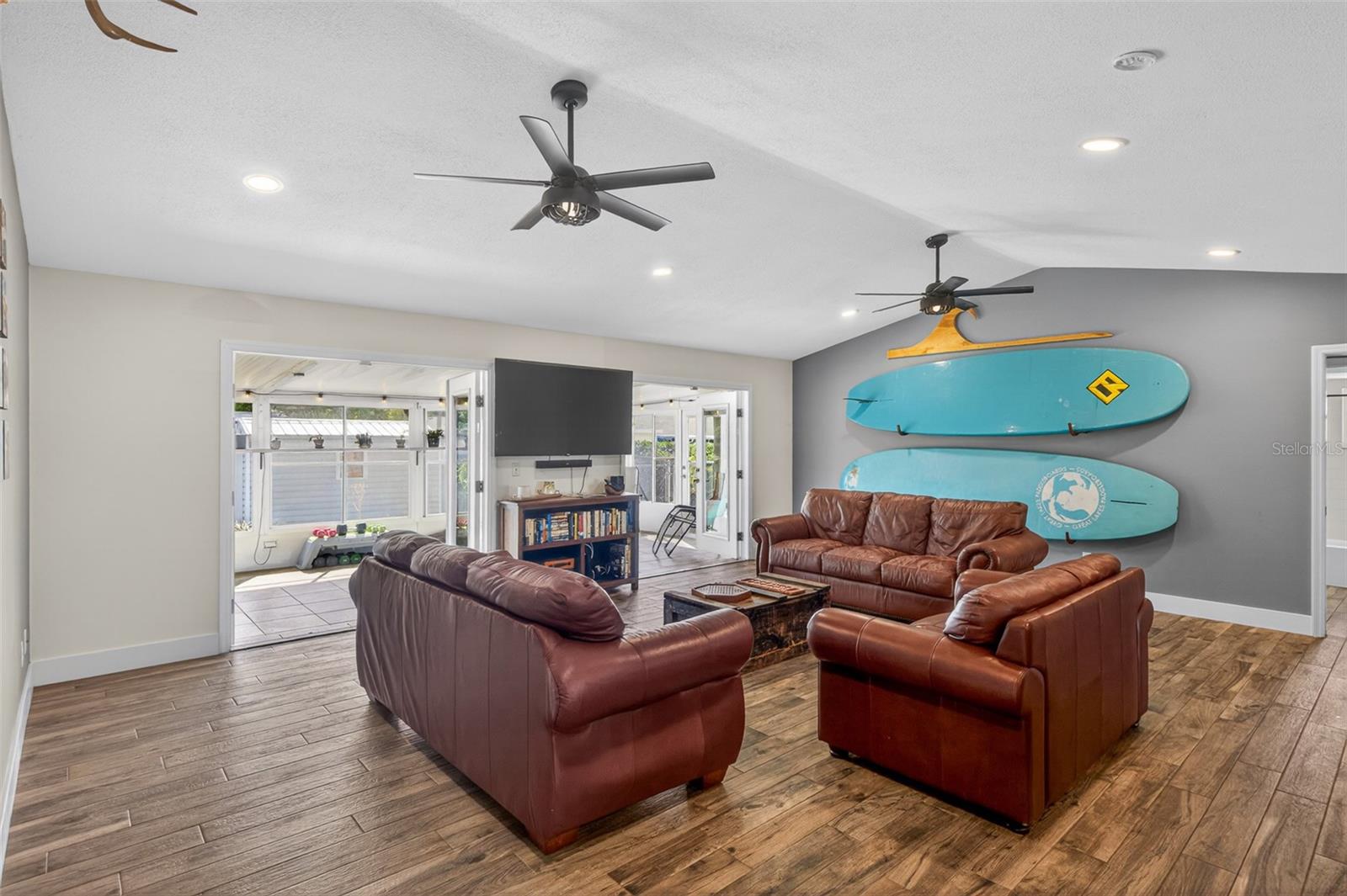 Image 7 of 57 For 2225 Vista Palm Drive