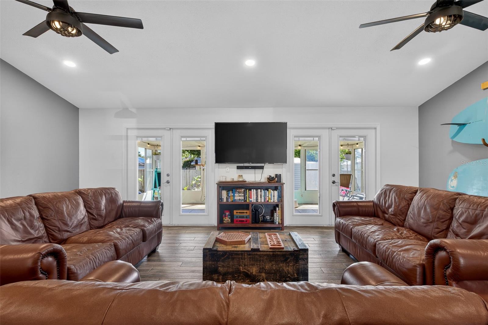 Image 9 of 57 For 2225 Vista Palm Drive